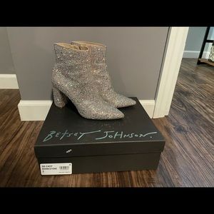 Brand new in box betsey Johnson cast booties